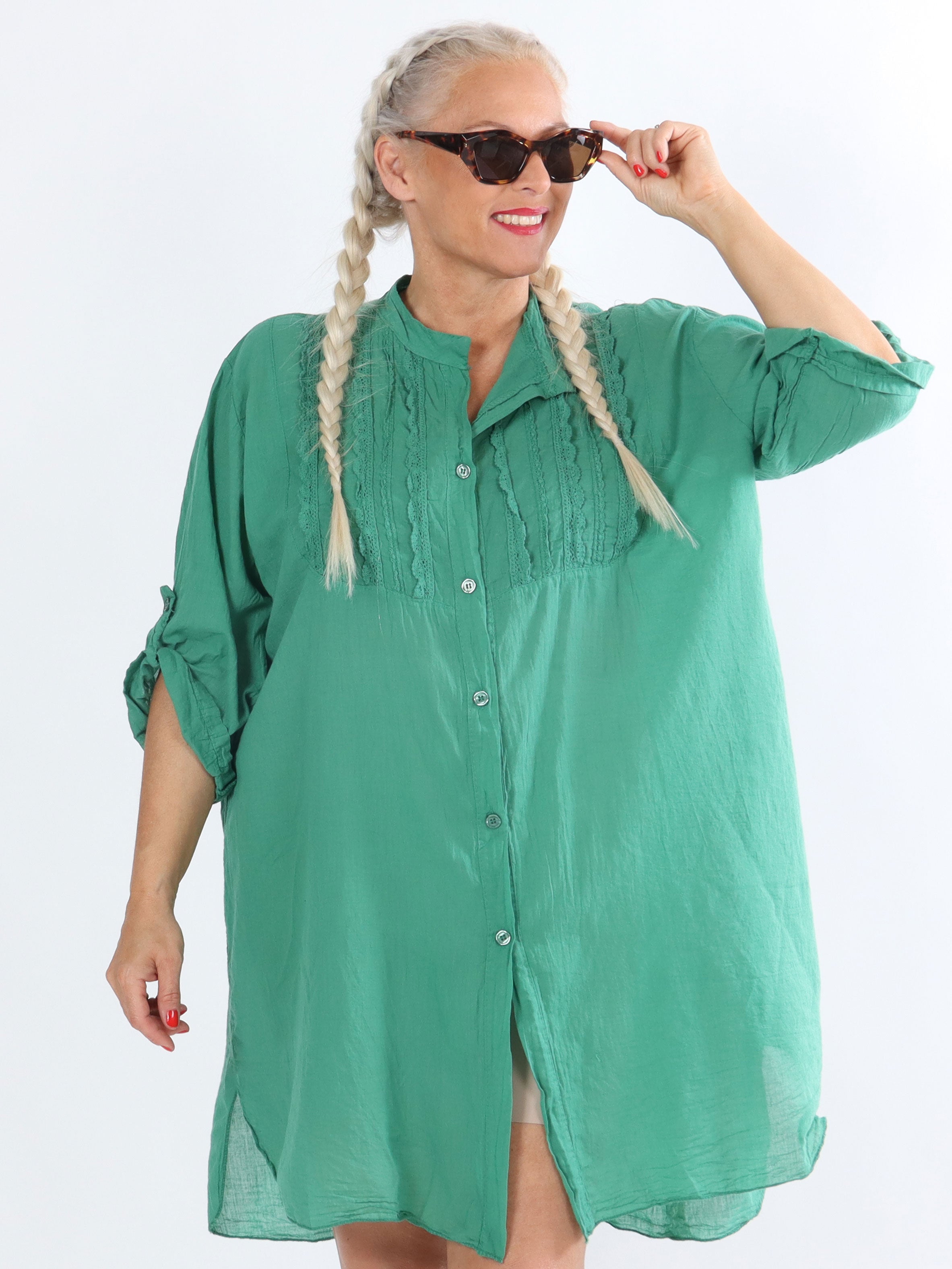 Sebina - Skjortekjole med broderinger på brystet